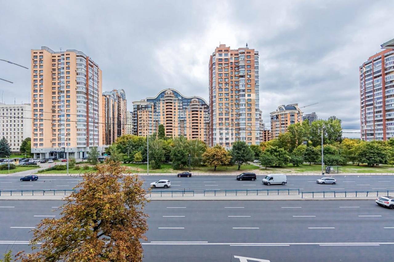 We'Reinkiev Near Pecherska Metro Station. Esterno foto